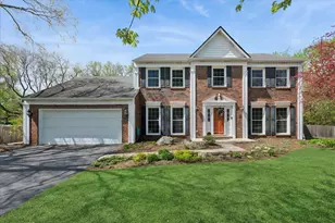 2209 Mecan Dr, Naperville, IL 60564 - Photo 2