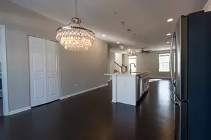 2534 Huntleigh Ln, Woodridge, IL 60517 - Photo 10