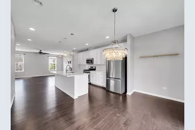 2534 Huntleigh Lane, Woodridge, IL 60517 - Photo 8