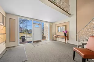 140 Carriage Way Dr, Burr Ridge, IL 60527 - Photo 28