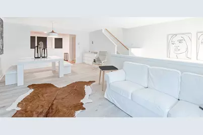 2804 Neubauer Circle, Lindenhurst, IL 60046 - Photo 4