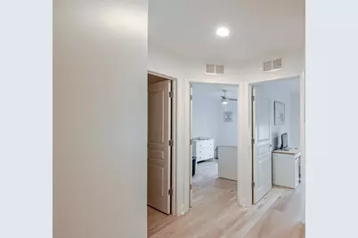 2804 Neubauer Circle, Lindenhurst, IL 60046 - Photo 18