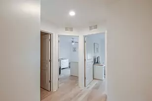 2804 Neubauer Circle, Lindenhurst, IL 60046 - Photo 18