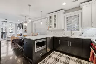 3537 N Reta Ave, Chicago, IL 60657 - Photo 6