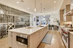 1856 W Huron St, Chicago, IL 60622 - Photo 4