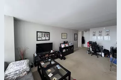 655 W Irving Park Road #3408, Chicago, IL 60613 - Photo 8