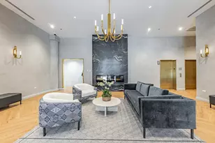 340 W Superior St, Chicago, IL 60654 - Photo 4