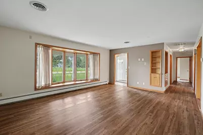 208 W Cemetery Road, Roberts, IL 60962 - Photo 6