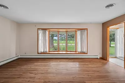 208 W Cemetery Road, Roberts, IL 60962 - Photo 8