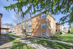 9030 Kenton Ave, Skokie, IL 60076 - Photo 2