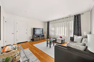 9030 Kenton Ave, Skokie, IL 60076 - Photo 6