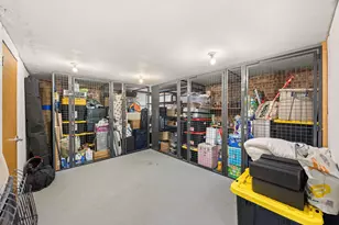 9030 Kenton Ave, Skokie, IL 60076 - Photo 30