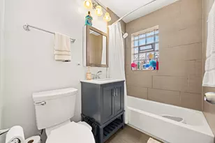 9030 Kenton Ave, Skokie, IL 60076 - Photo 16