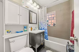 9030 Kenton Ave, Skokie, IL 60076 - Photo 22