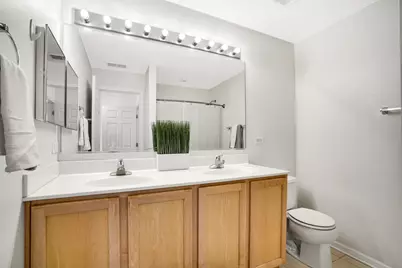 1877 Crenshaw Circle #1877, Vernon Hills, IL 60061 - Photo 10