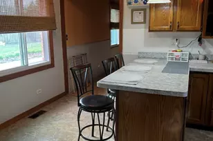 6812 Maple Ct, Bridgeview, IL 60455 - Photo 10