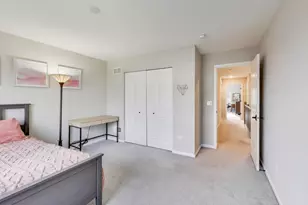 3223 N Heritage Ln, Arlington Heights, IL 60004 - Photo 22