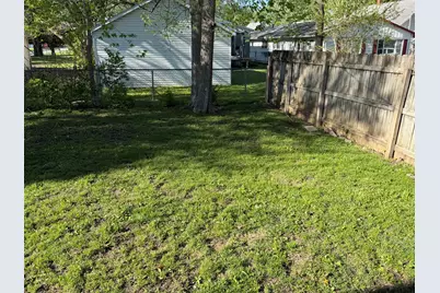 104 S State Street, Lincoln, IL 62656 - Photo 10