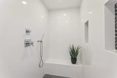 4445 N Magnolia Avenue #3, Chicago, IL 60640 - Photo 24