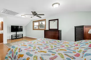 1406 E Elm St, Wheaton, IL 60189 - Photo 14