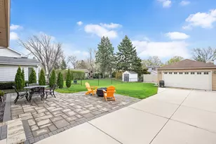 1406 E Elm St, Wheaton, IL 60189 - Photo 22