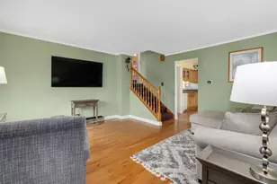 1406 E Elm St, Wheaton, IL 60189 - Photo 4