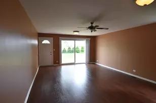 1702 N Waterman Ave, Arlington Heights, IL 60004 - Photo 8