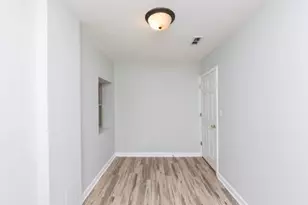 6136 N Mozart St, Chicago, IL 60659 - Photo 8