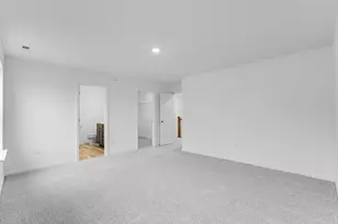 1015 Shagbark Ln, West Dundee, IL 60118 - Photo 6