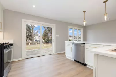 8518 Candlelight West Drive, Willow Springs, IL 60480 - Photo 6