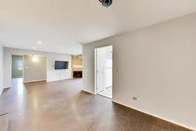 2221 Wharf Drive #208, Woodridge, IL 60517 - Photo 2