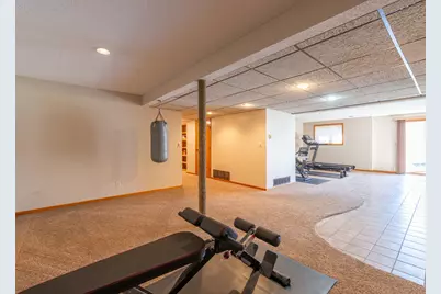 1430 Sylvan Court, Freeport, IL 61032 - Photo 32