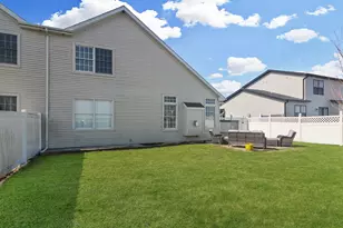 728 Kristin Dr, Normal, IL 61761 - Photo 32