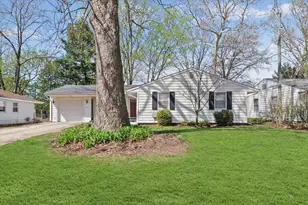 1423 Rose Dr, Champaign, IL 61821 - Photo 2
