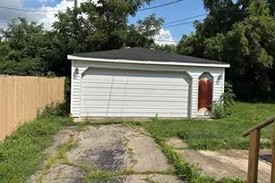 1010 Helen Ave, Joliet, IL 60433 - Photo 10