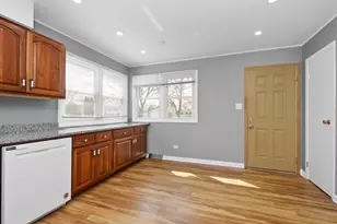 18031 65th Ave, Tinley Park, IL 60477 - Photo 6