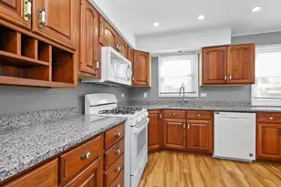 18031 65th Ave, Tinley Park, IL 60477 - Photo 4