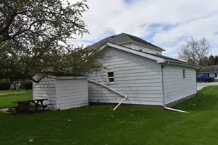 208 S Jefferson St, Flanagan, IL 61740 - Photo 4