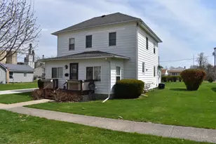 208 S Jefferson St, Flanagan, IL 61740 - Photo 2