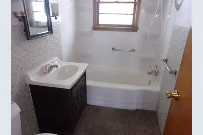 130 W Murphy Street, Pontiac, IL 61764 - Photo 8