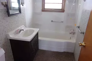 130 W Murphy St, Pontiac, IL 61764 - Photo 8