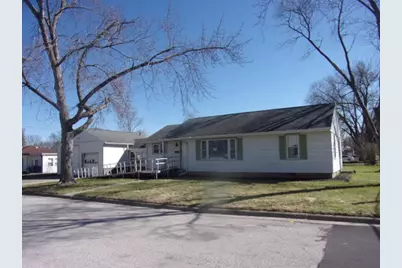 130 W Murphy Street, Pontiac, IL 61764 - Photo 1