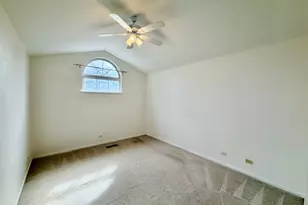 627 Cobblestone Ct, Elgin, IL 60120 - Photo 14