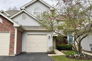 627 Cobblestone Ct, Elgin, IL 60120 - Photo 1