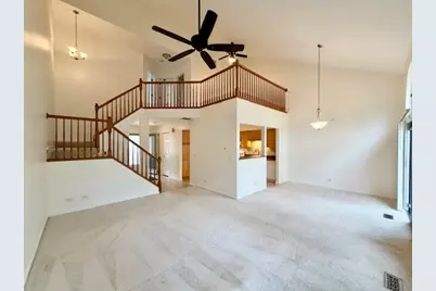 627 Cobblestone Court, Elgin, IL 60120 - Photo 8