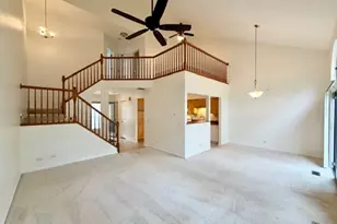 627 Cobblestone Ct, Elgin, IL 60120 - Photo 8