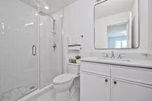 9396 Landings Ln, Des Plaines, IL 60016 - Photo 26