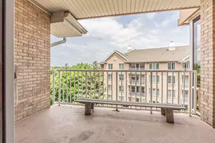 [Address not provided], Park Ridge, IL 60068 - Photo 16