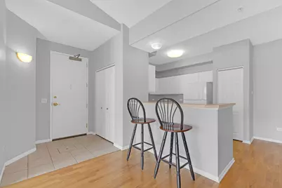 [Address not provided], Park Ridge, IL 60068 - Photo 2