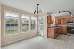 505 E Tomaras Ave, Savoy, IL 61874 - Photo 4